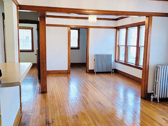 4th image of 5041 W Dickens Ave #1W