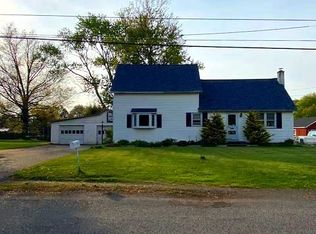 1497 Hilltop Rd, Pottstown, PA 19464