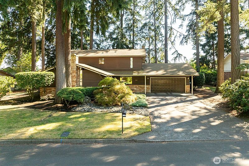 2nd image of 7613 NE 69TH Street