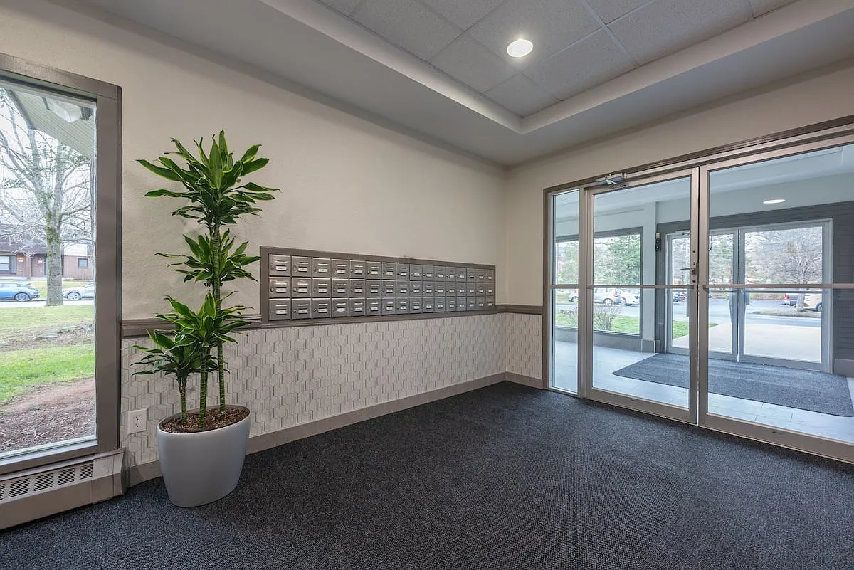 Westfield Apartments — Photo 4