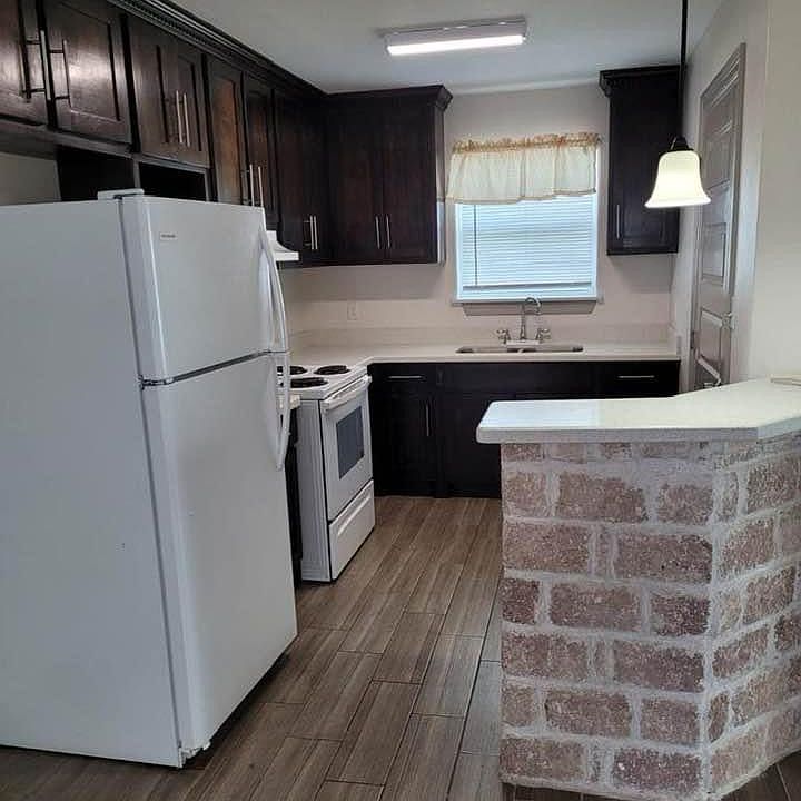 1st image of 305 W 16th St #A