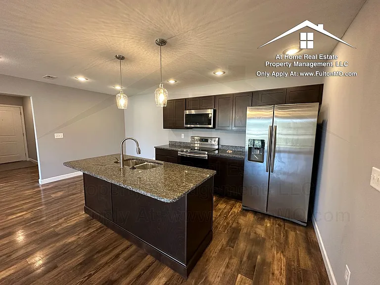 301 E Saint Eunice Rd #201 — Photo 8