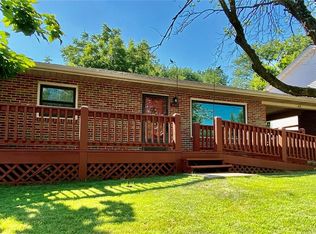 518 N 6th St, De Soto, MO 63020