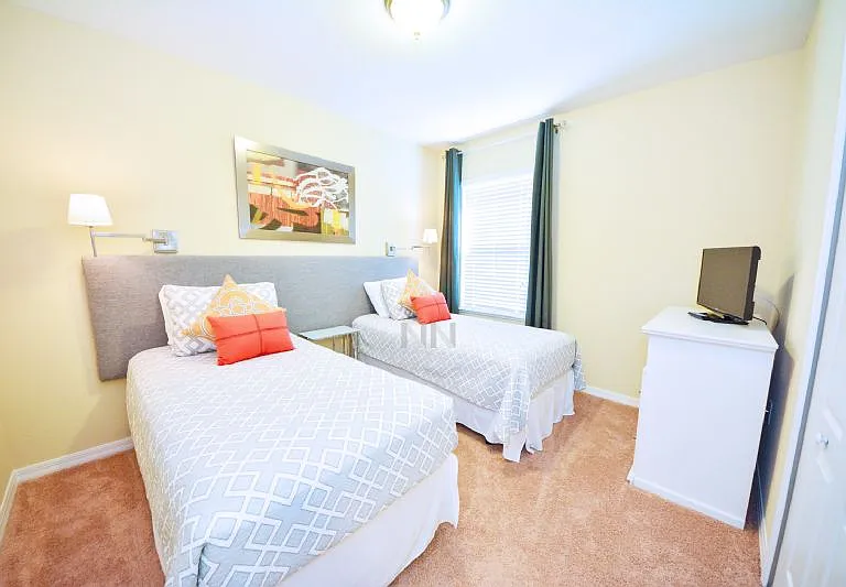 1014 Cypress Pointe Blvd — Photo 5