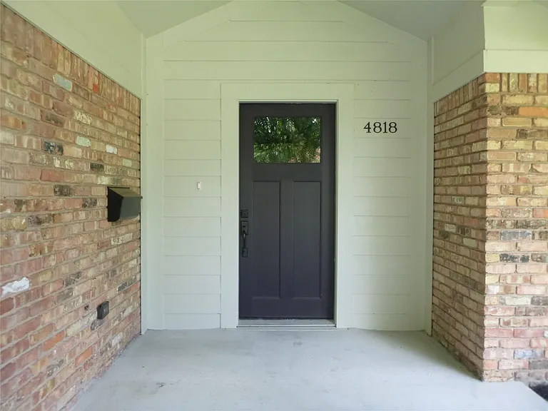 4818 Spellman Rd — Photo 2