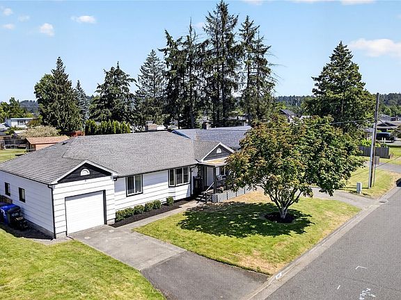 3rd image of 607 14th Street SW