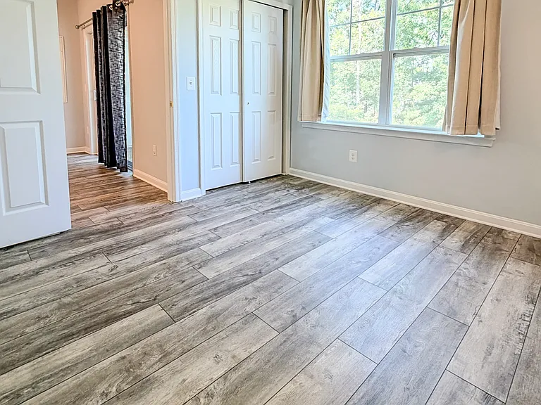 23520 F D R Blvd #306 — Photo 8
