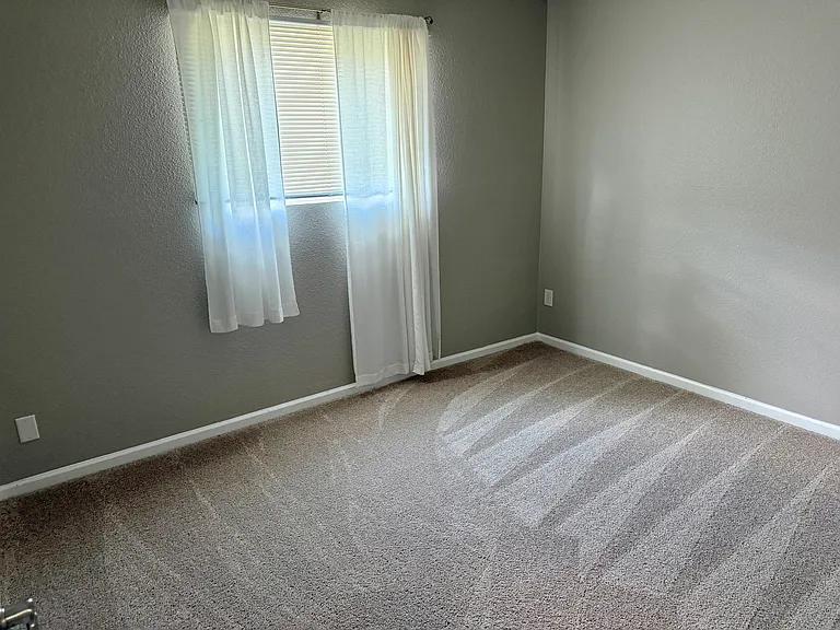 4414 W Altadena Ave — Photo 23