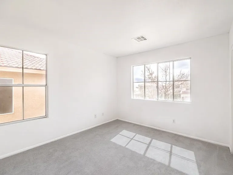 9860 Ridgehaven Ave — Photo 11
