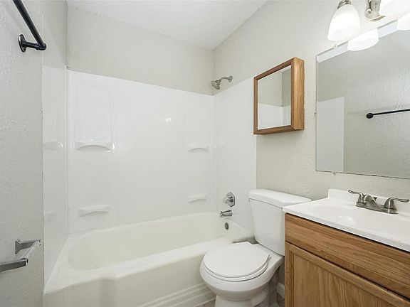 3rd image of 11044 Saint Kevin Ln