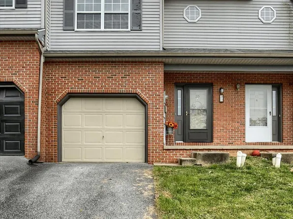 85 Ironstone Dr, Elizabethtown, PA 17022