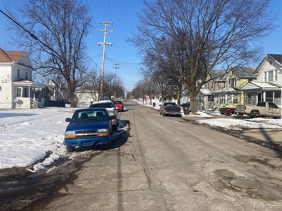 214 S Dwight St, Jackson, MI 49203 MLS 20230012671 Zillow