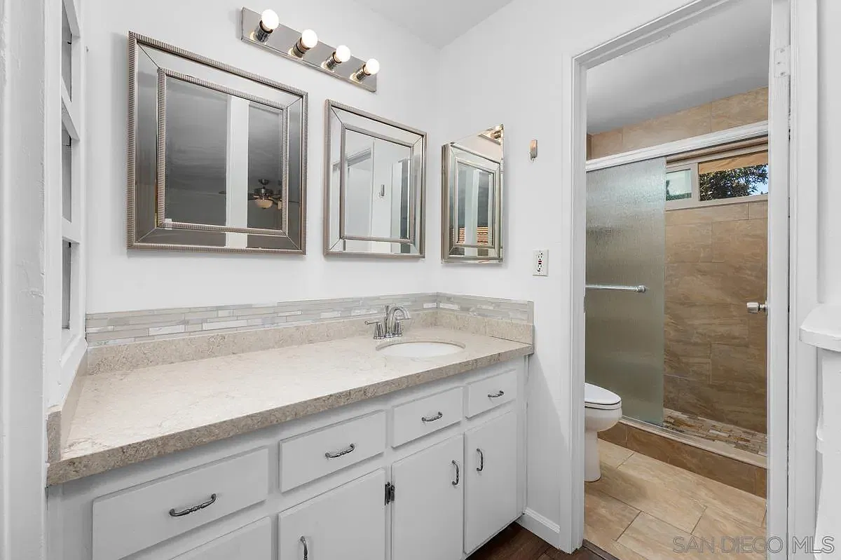 3 bed, 1200 sqft, $2,995 — Photo 1