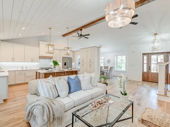 133 Rose Ln, Mount Pleasant, SC 29464