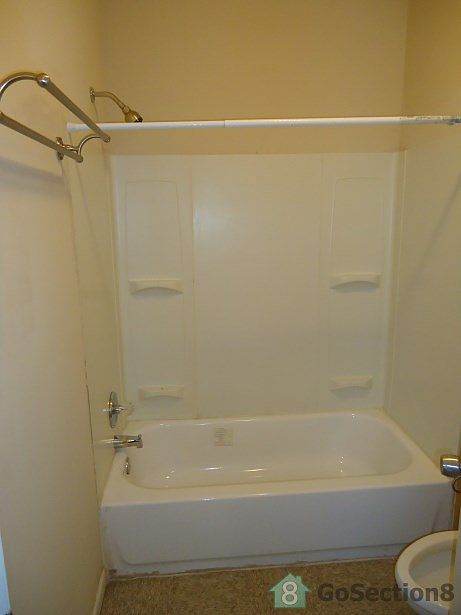 2nd image of 1021 N Caroline St APT 1