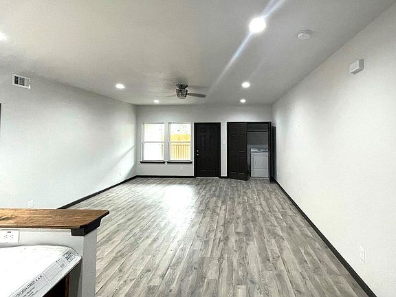 5th image of 6510 Goforth St