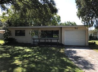 9200 90th Ave, Seminole, FL 33777