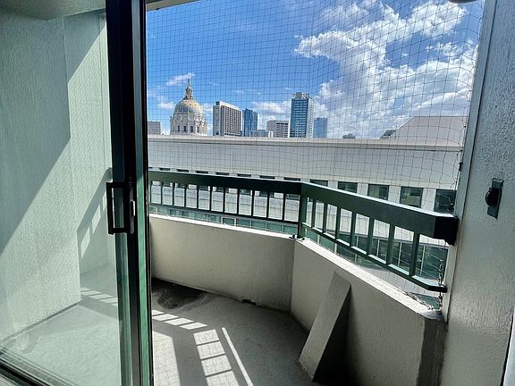3rd image of 601 Van Ness Ave APT 550