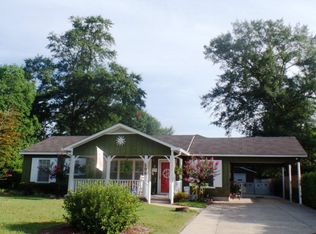 109 Cloverdale Rd, Atmore, AL 36502