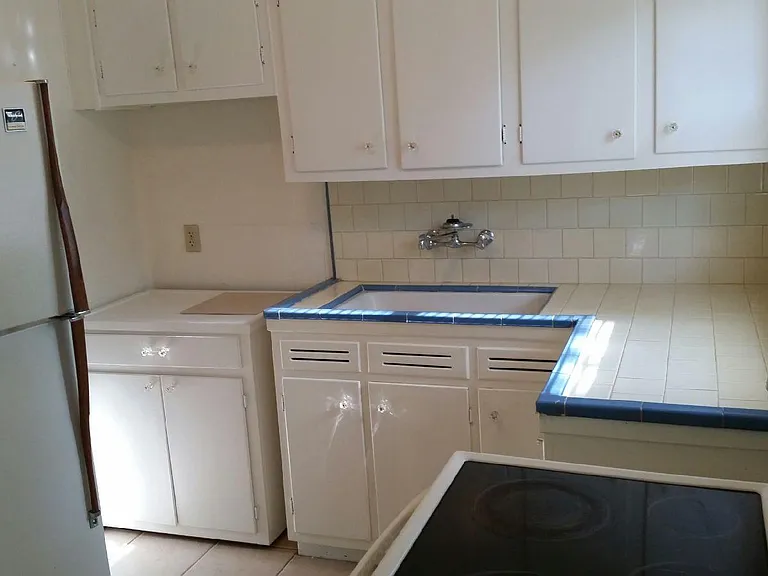 723 Hogan Dr — Photo 2
