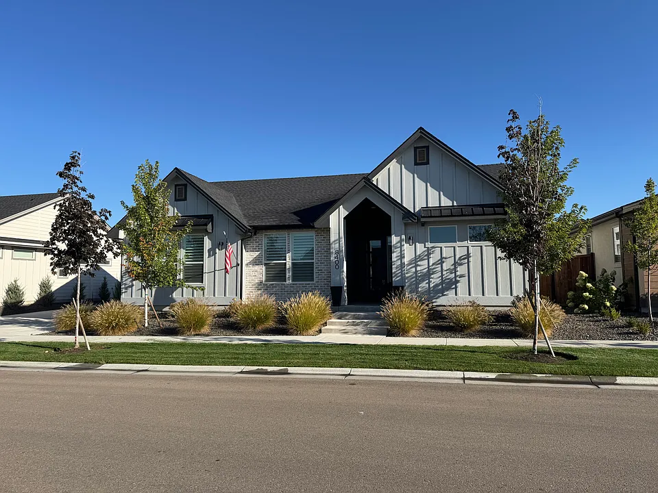 8400 W Meltwater Ln
