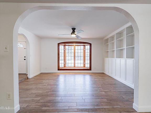 2nd image of 3016 W Shangri La Rd