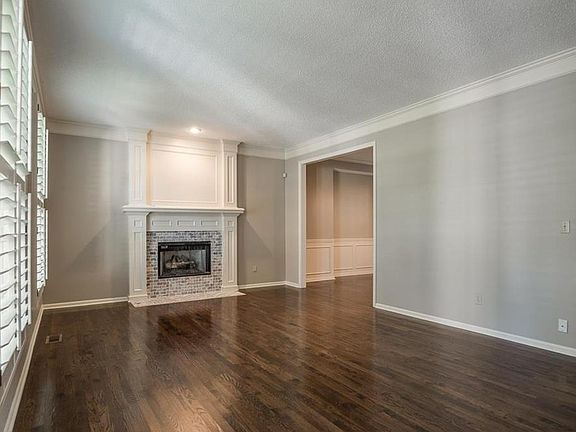 4th image of 8919 W 132nd St
