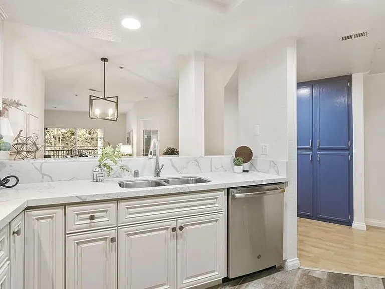 3405 Florida St #305 — Photo 8