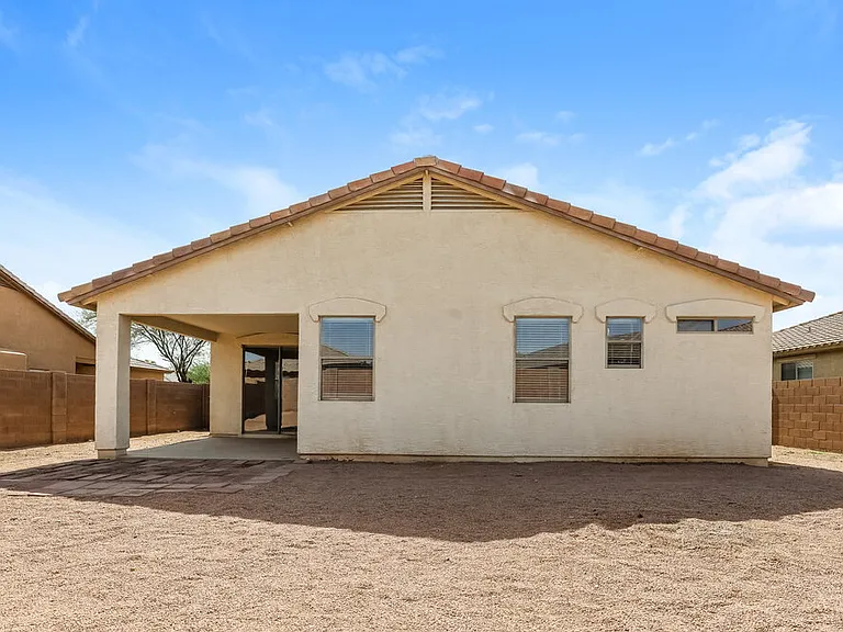 7805 S 68th Dr — Photo 16