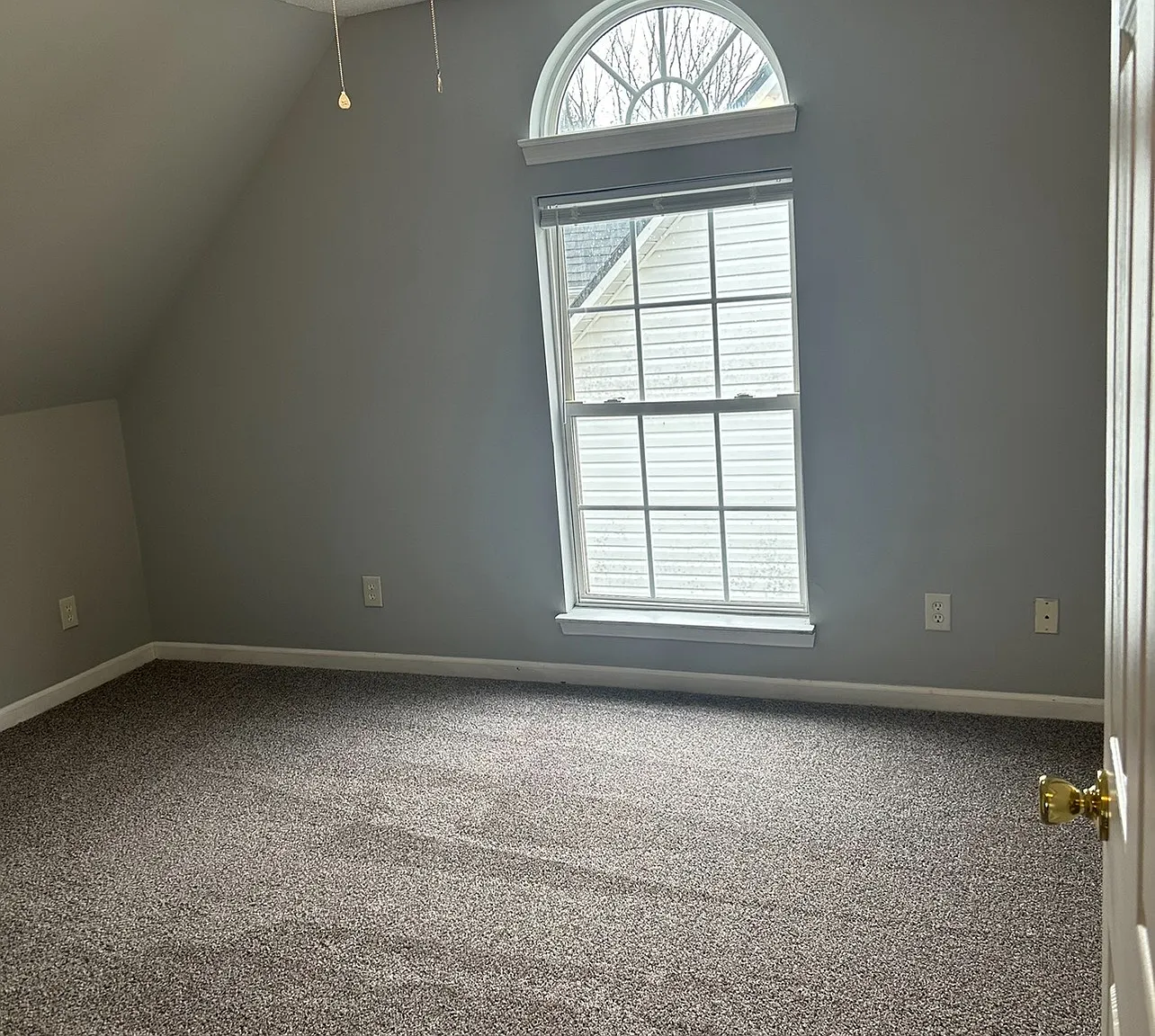 3 bed, 1200 sqft, $1,540 — Photo 4
