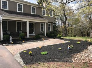 39 Sunset Dr, Ottsville, PA 18942