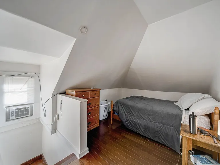 73 E Maynard Ave — Photo 13
