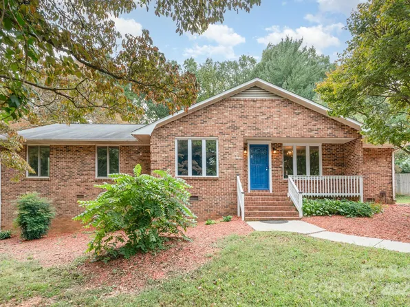 204 Belwood Dr, Belmont, NC 28012