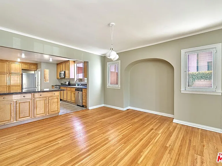 429 S Orange Dr — Photo 11