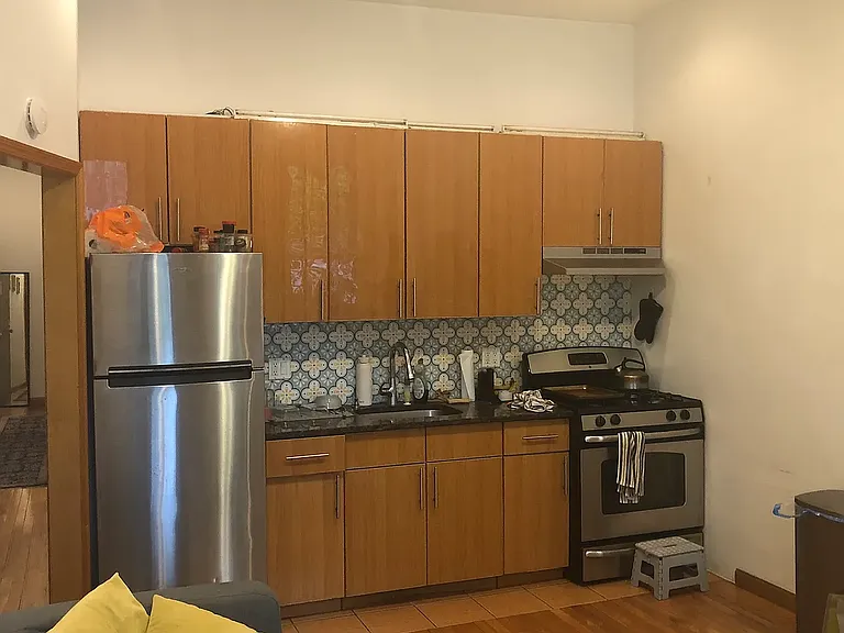 311 6th Ave #1R — Photo 4