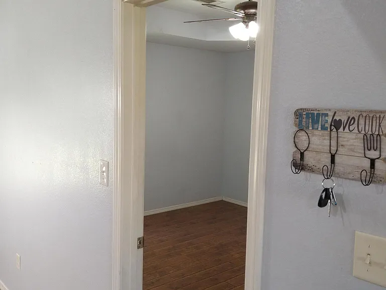 19 Green Apple Dr — Photo 13