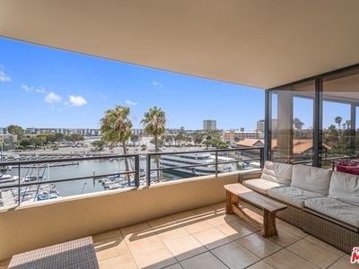 4267 Marina City Dr Unit 204, Marina Del Rey, CA, 90292