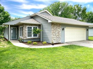 1504 S Azalea St, Columbia, MO 65201