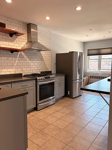 25-21 71st St #2 Photo 1