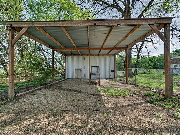 5th image of 106 E Beltline Rd