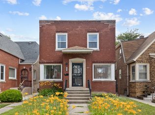 10437 S Eberhart Ave, Chicago, IL