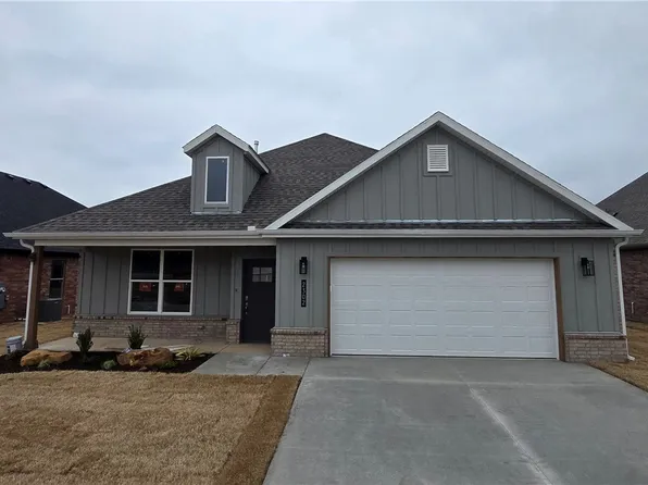 2302 N Zane St, Siloam Springs, AR 72761