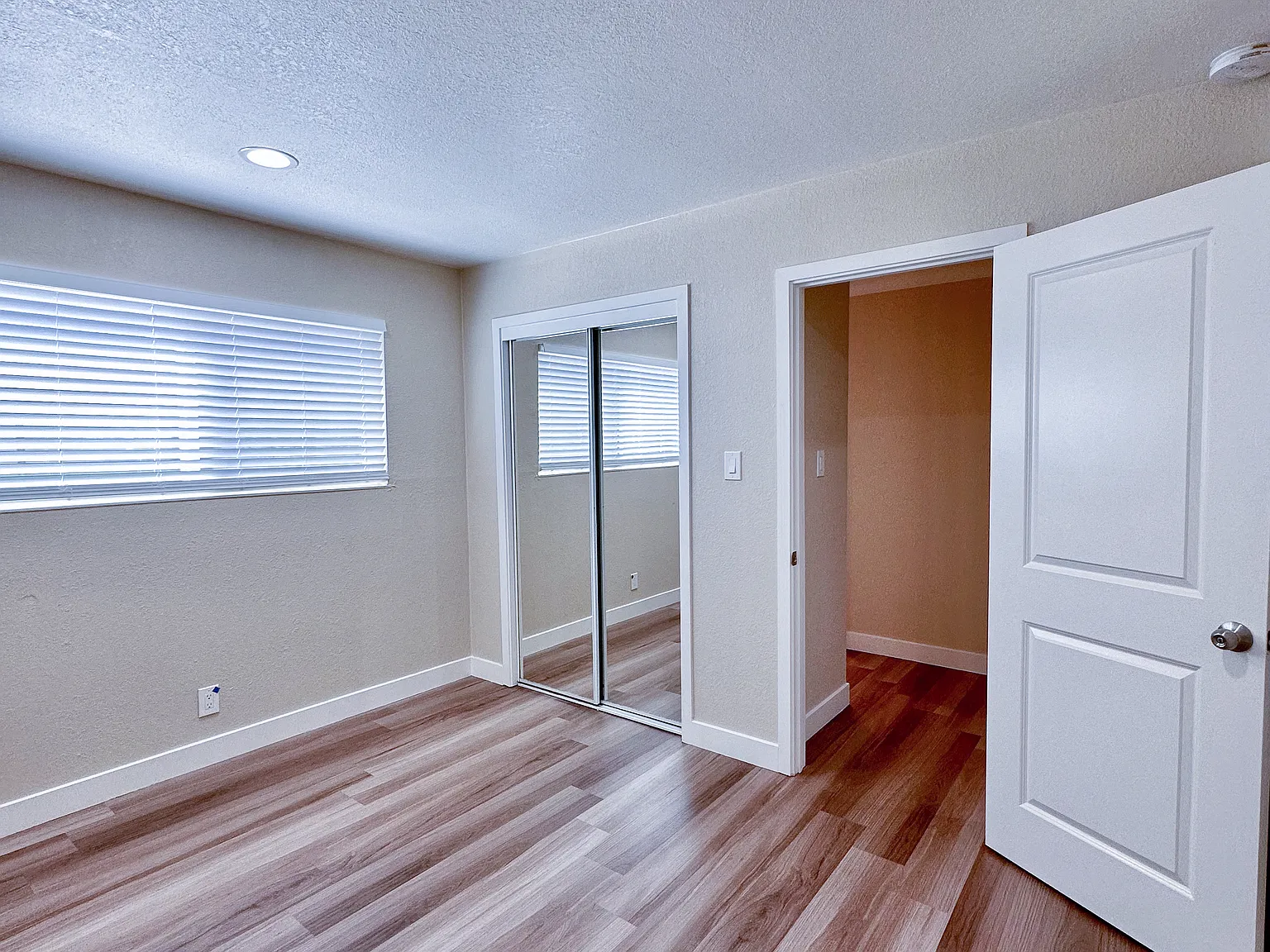 Sutter Avenue Apartments — Photo 2