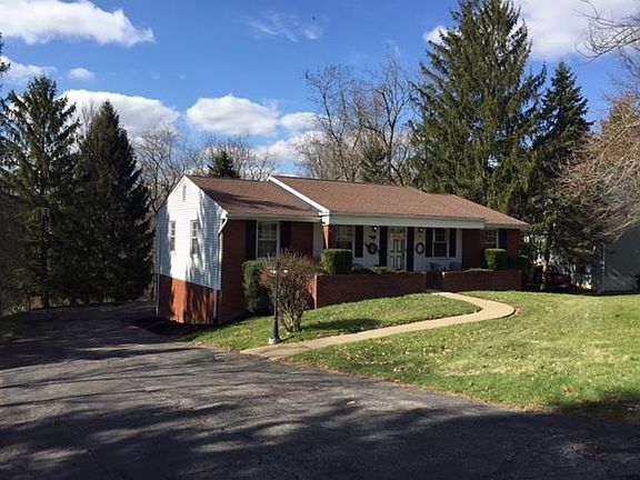3rd image of 22 Balsam Dr