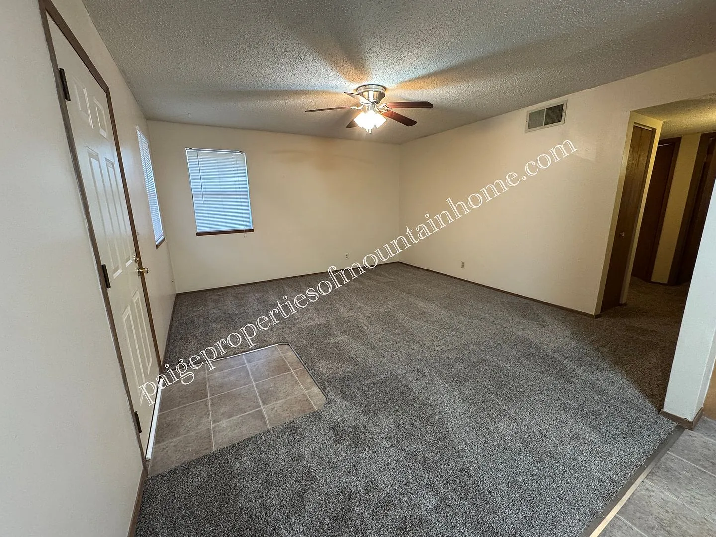 316/318 Newton Ave — Photo 2