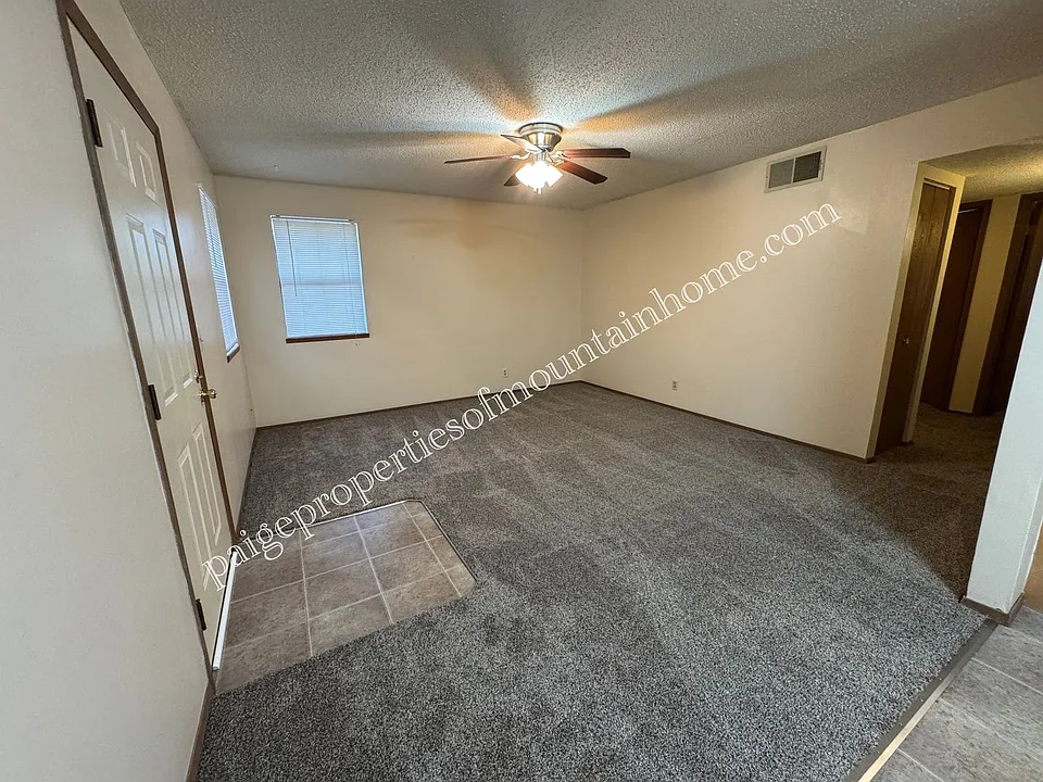 316 Newton Ave #318