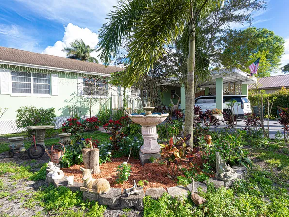 561 SE 5th Street, Belle Glade, FL 33430