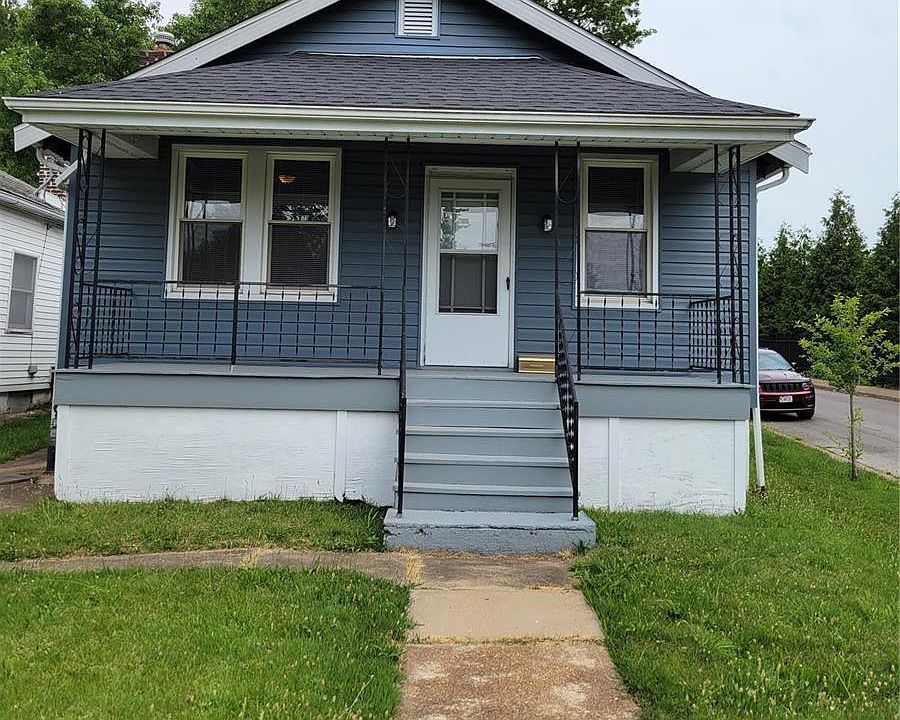 1st image of 4674 Dewey Ave