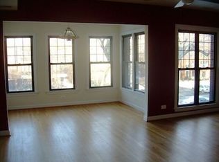 1157 W Farwell Ave #1E, Chicago, IL 60626