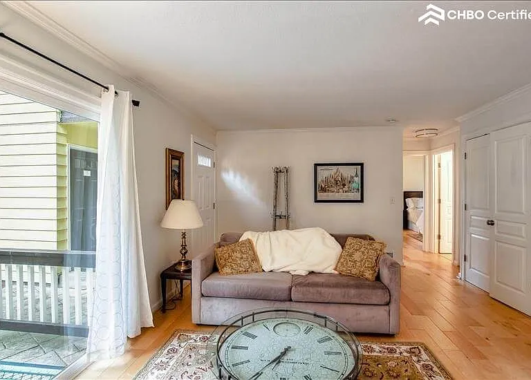The couch can covert to a pull-out bed